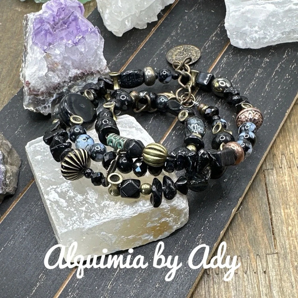 Vintage rustic elements brass chunky Black onyx wrap around bracelet maximalist - Picture 2 of 6